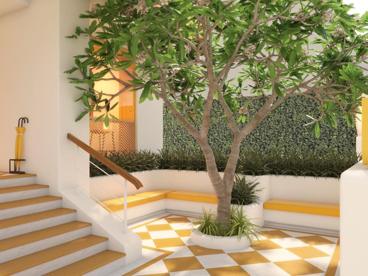 Bloom - Juhu 4*